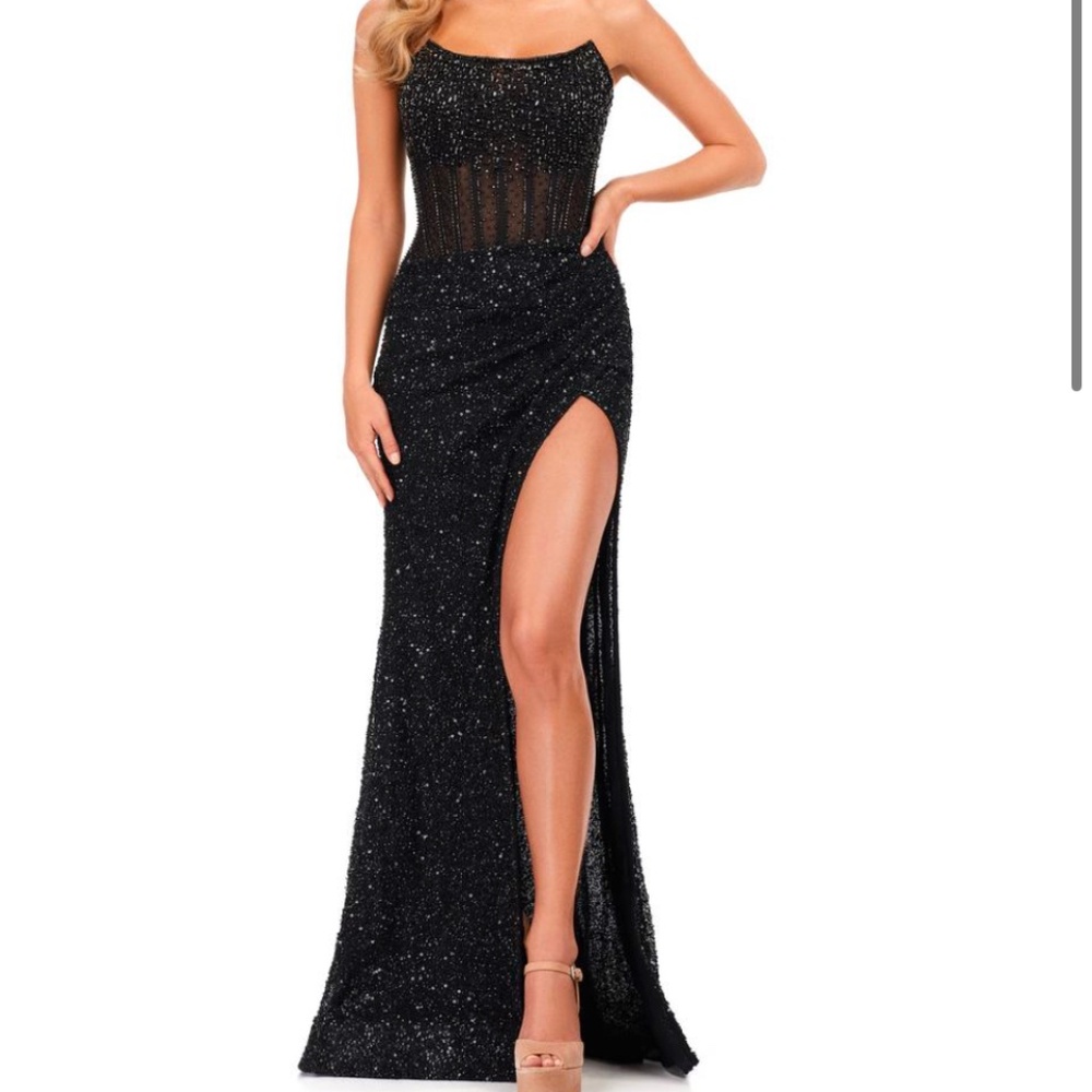 Ashley Lauren 11238 Prom dress - size 2 no alterations